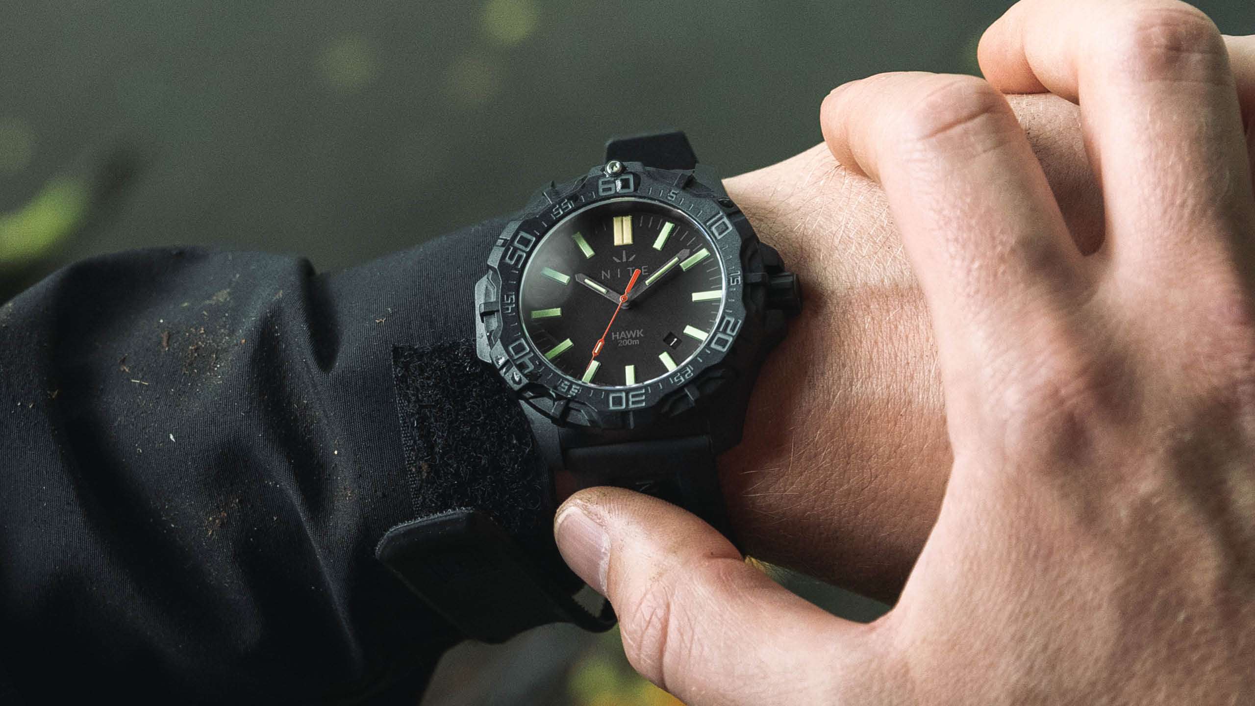 100 挺限定 KNIGHT HAWK custom ／WA NITE | HAWK Night Fall – NITE Watches UK